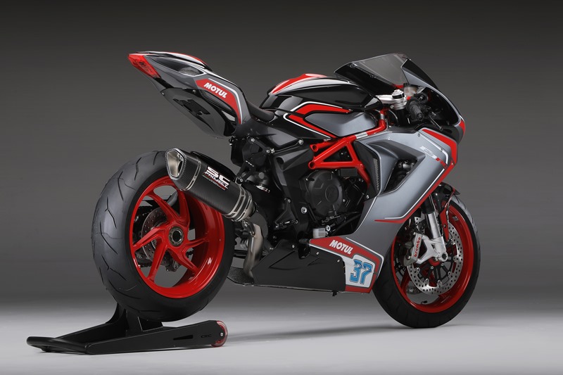 Với bản Map v&agrave; ống xả full-system từ SC Project, F3 800 sẽ l&ecirc;n mức sức mạnh 153 m&atilde; lực
