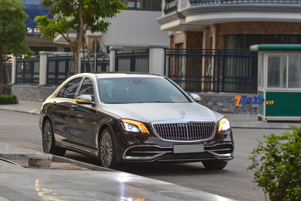 Ngoại h&igrave;nh mới ho&agrave;n to&agrave;n của Mercedes-Benz S500 đời 2013 sau khi được chủ nh&acirc;n chi gần nửa tỷ đồng để độ l&ecirc;n body kit Mercedes-Maybach 2019