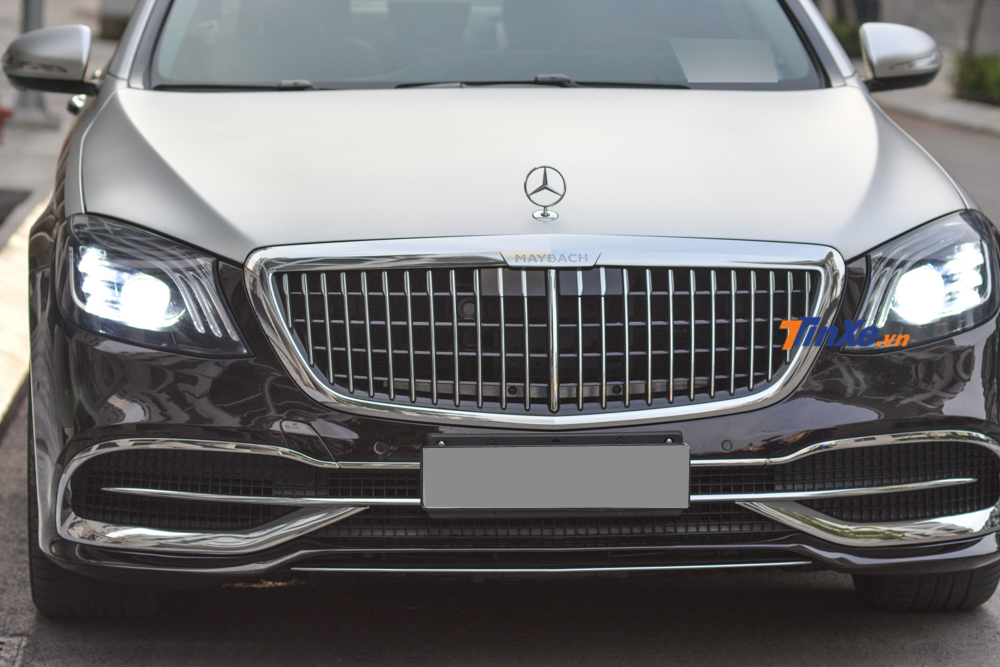 Mặt tiền ho&agrave;n to&agrave;n mới của Mercedes-Benz S500 độ body kit xe si&ecirc;u sang Mercedes-Maybach 2019