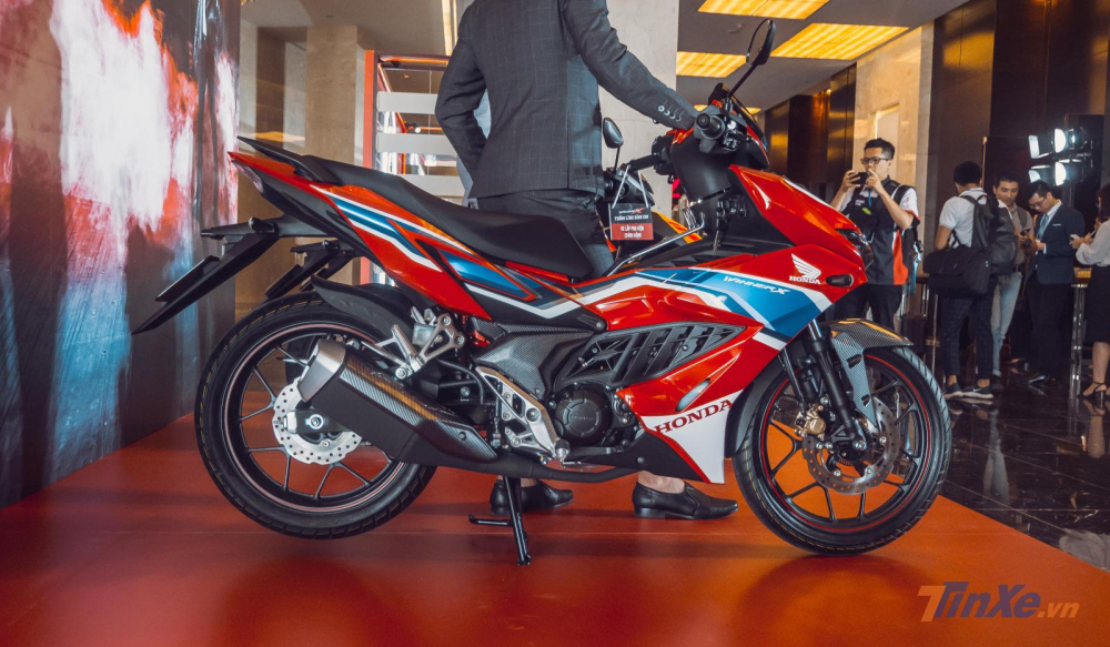 Bộ tem v&agrave; m&agrave;u mới tr&ecirc;n Honda Winner X