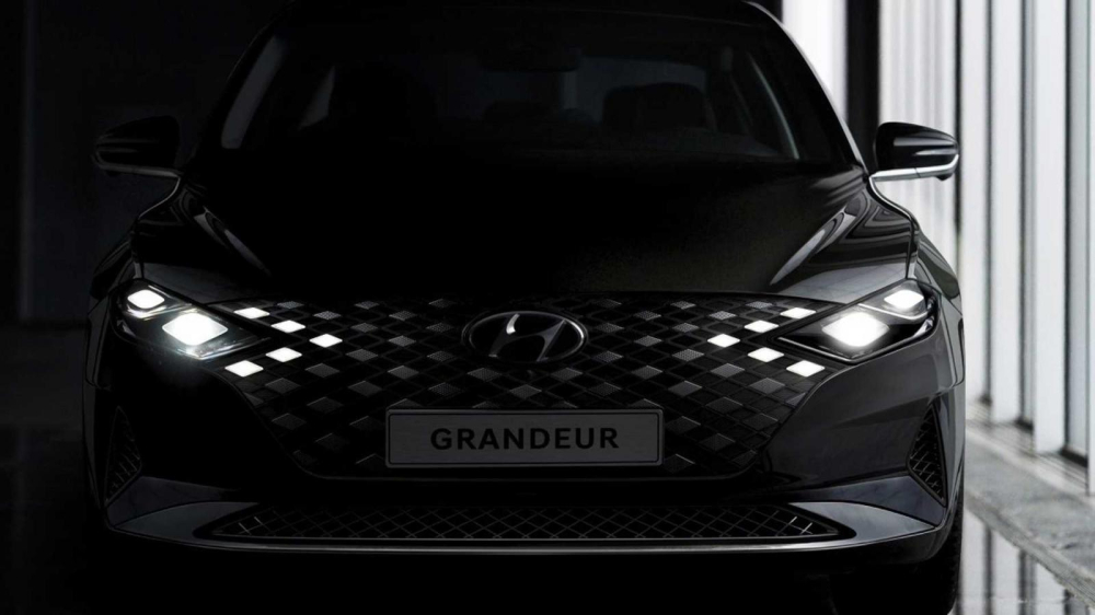 Thiết kế đầu xe của Hyundai Grandeur 2020 đã được làm mới gần như hoàn toàn Thiết kế đầu xe của Hyundai Grandeur 2020 đã được làm mới gần như hoàn toàn
