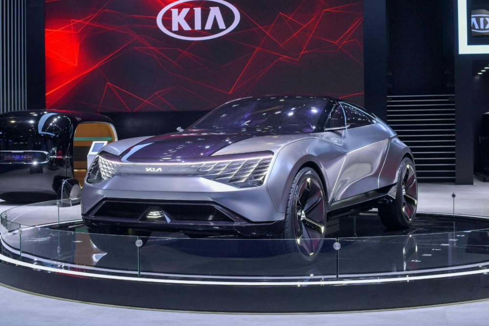 Kia Futuron sở hữu thiết kế ngoại thất táo bạo