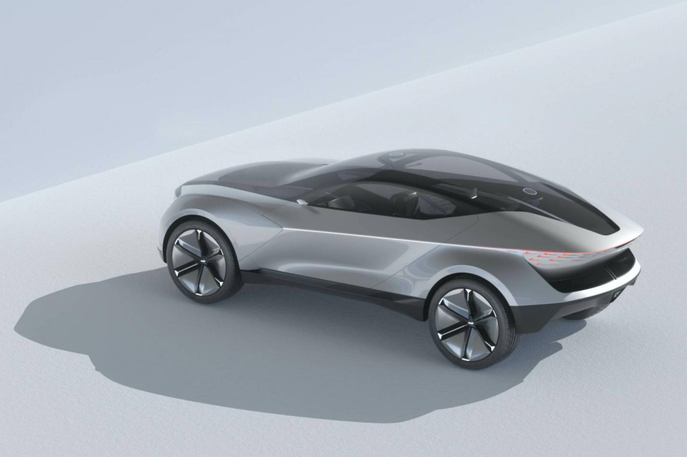 Nóc của Kia Futuron là một tấm kính lớn hình viên kim cương