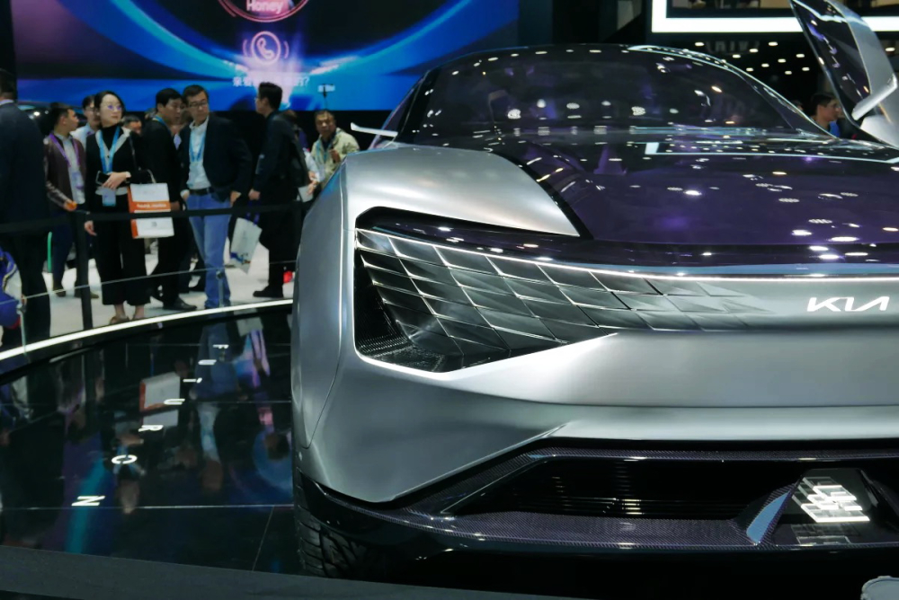 Đèn pha của Kia Futuron lấy cảm hứng từ tinh vân trên bầu trời đêm