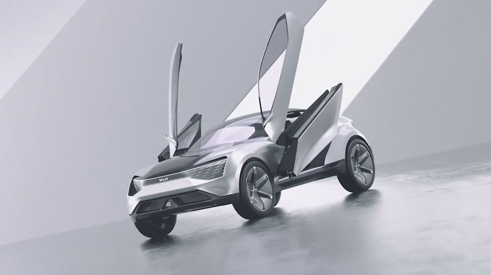 Cửa của Kia Futuron được chia làm 2 phần tách biệt