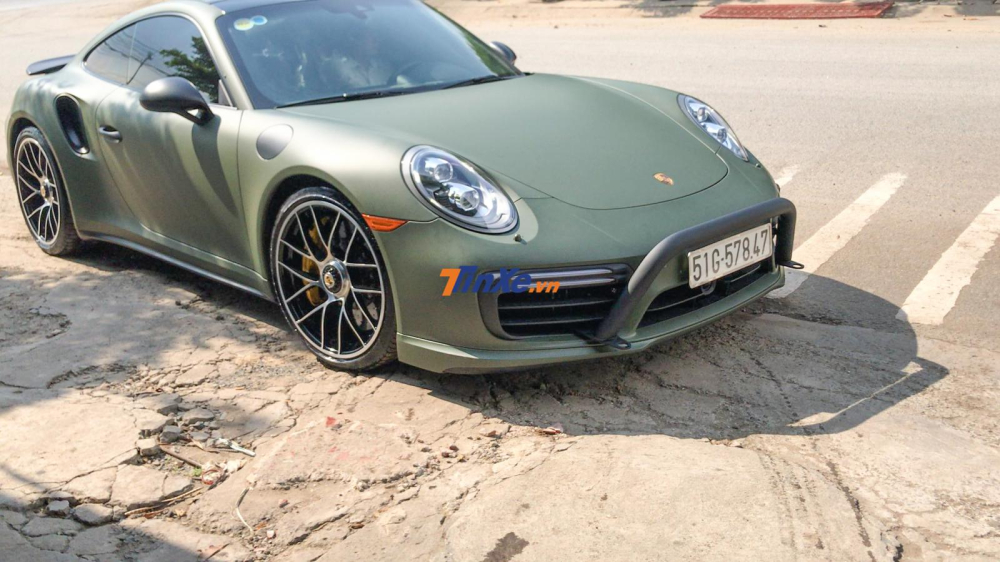 Đ&acirc;y l&agrave; 1 trong 3 chiếc Porsche 911 Turbo S c&oacute; mặt tại Việt Nam