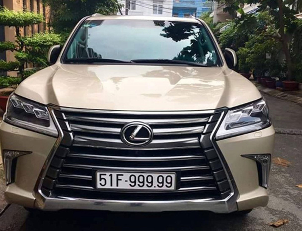 Lexus LX570 mang biển ngũ qu&yacute; 9 của đầu số 51F