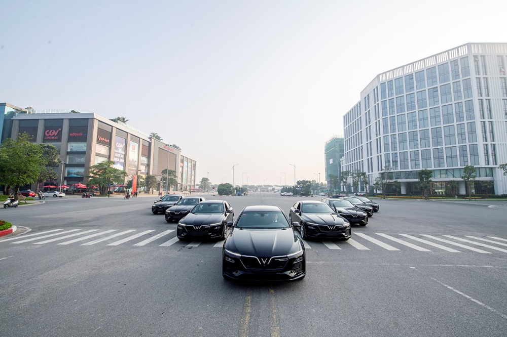 Với Việt Nam được lựa chọn l&agrave; nước chủ tịch ASEAN 2020, việc sử dụng xe &ldquo;quốc d&acirc;n&rdquo; VinFast l&agrave;m phương tiện phục vụ sự kiện l&agrave; điều hợp l&yacute;