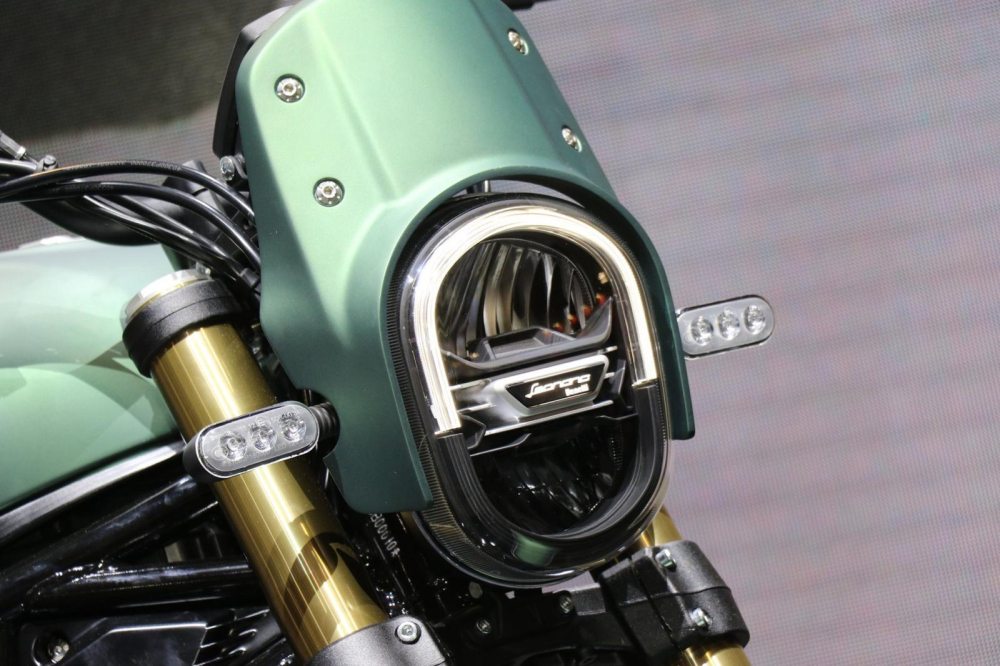 Benelli Leoncino 800 phiên bản Trail sẽ được trang bị ốp đầu đèn khác biệt
