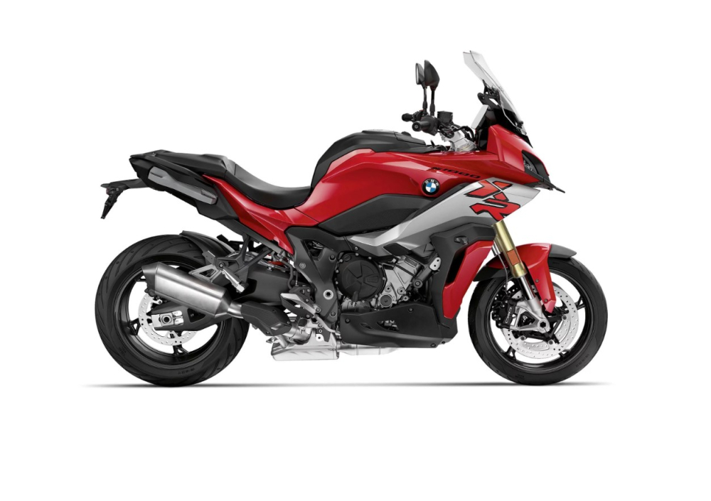 Mang phong c&aacute;ch Sport Adventure n&ecirc;n BMW S1000XR 2020 kh&aacute; cao r&aacute;o