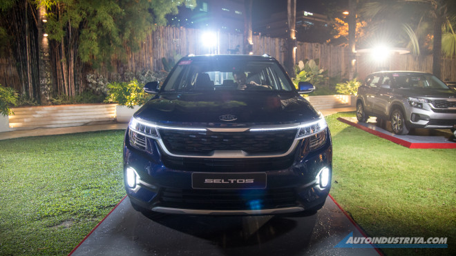 Bản cao cấp của Kia Seltos 2020 dùng đèn LED định vị ban ngày nổi bật Bản cao cấp của Kia Seltos 2020 dùng đèn LED định vị ban ngày nổi bật