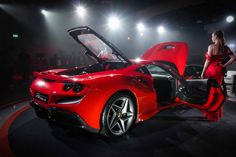 Vẻ đẹp của siêu xe Ferrari F8 Tributo Vẻ đẹp của siêu xe Ferrari F8 Tributo