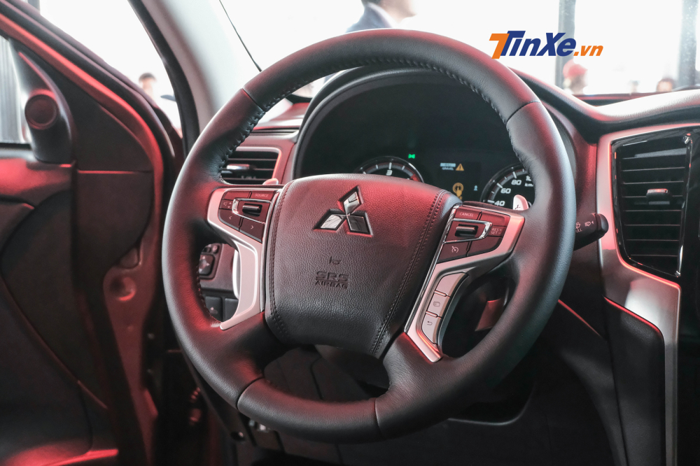 Vô lăng của Mitsubishi Triton 2020