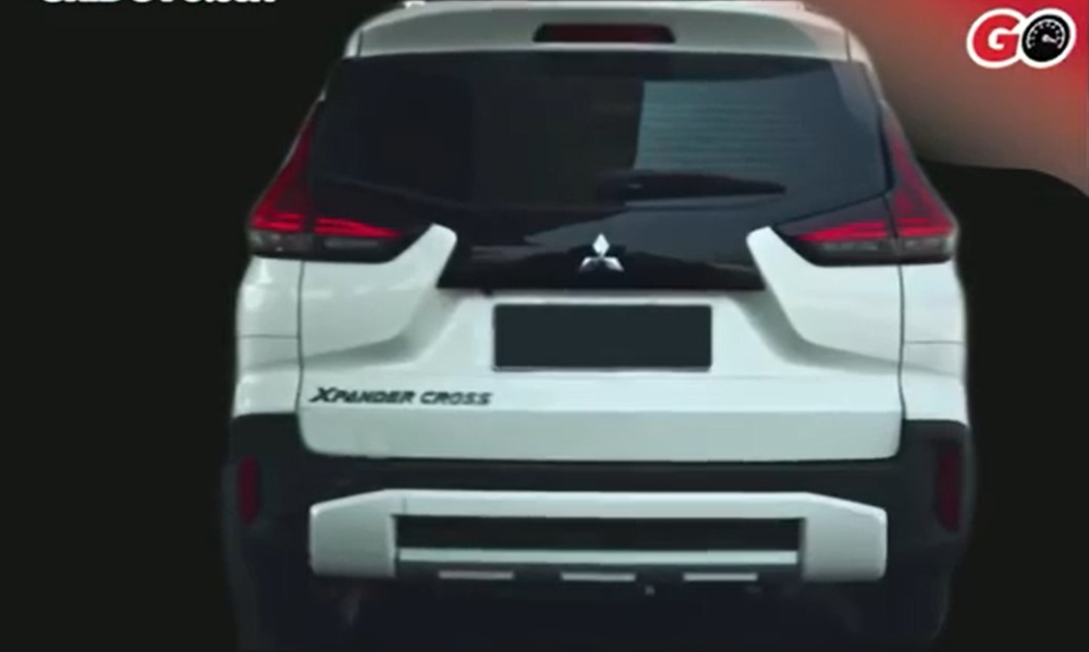 Thiết kế đuôi xe của Mitsubishi Xpander Cross 2020 được thay đổi ở một số chi tiết Thiết kế đuôi xe của Mitsubishi Xpander Cross 2020 được thay đổi ở một số chi tiết