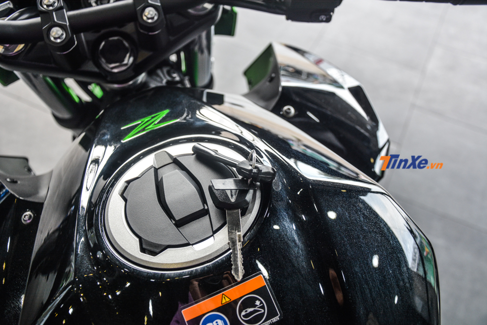 Kawasaki Z400 là mẫu xe naked bike cỡ nhỏ hứa hẹn sẽ chinh phục nhiều biker mới chơi xe mô tô Kawasaki Z400 là mẫu xe naked bike cỡ nhỏ hứa hẹn sẽ chinh phục nhiều biker mới chơi xe mô tô