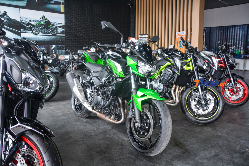 Giá xe Kawasaki Z400 tại Việt Nam là 149 triệu đồng Giá xe Kawasaki Z400 tại Việt Nam là 149 triệu đồng