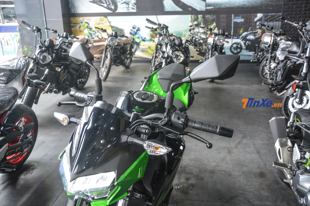 Gương chiếu hậu của Kawasaki Z400 thiết kế mới có tính năng chống trộm tốt hơn Gương chiếu hậu của Kawasaki Z400 thiết kế mới có tính năng chống trộm tốt hơn