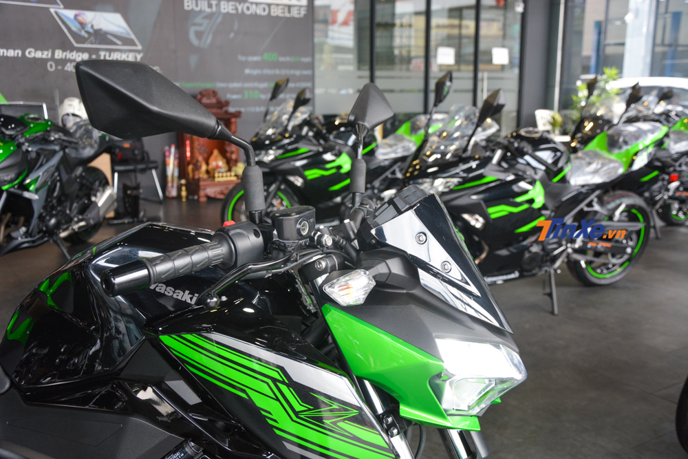 Điểm nhấn của Kawasaki Z400 2019 chính là phần đầu xe thiết kế thon gọn