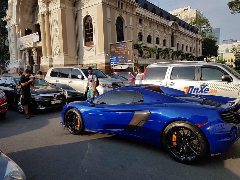  siêu xe McLaren 650S Spider màu xanh Aurora Blue mới quay trở lại vào Nam