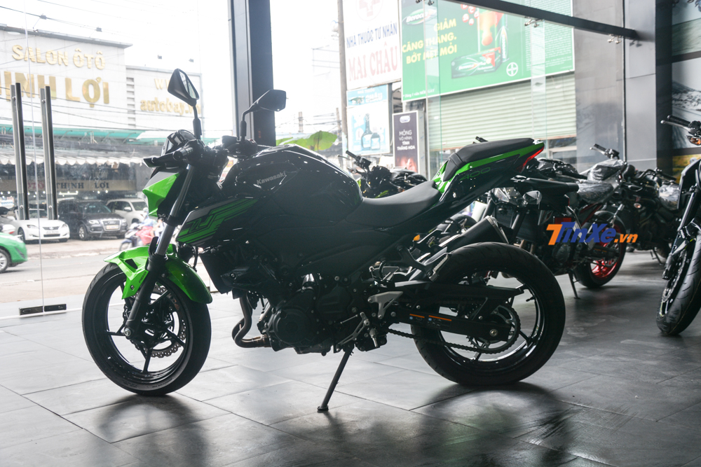 hãng Kawasaki cho biết Z400 sẽ là chiếc naked bike có sức mạnh lớn ở vòng tua thấp và sẽ cho người lái trải nghiệm một cách thoải mái nhất có thể