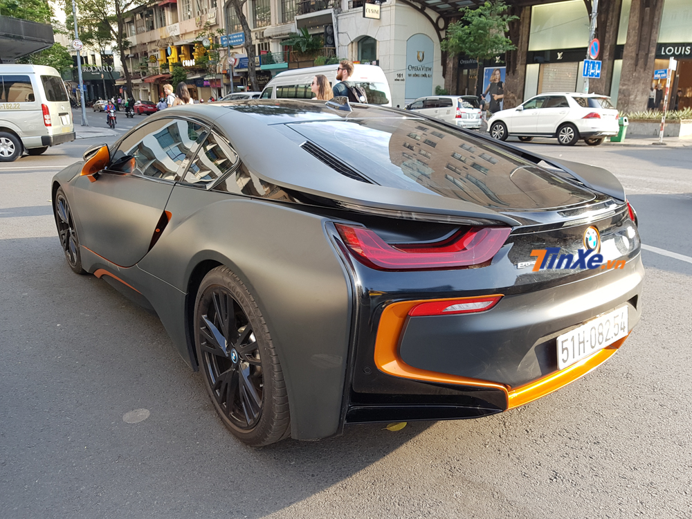 Hệ truyền động hybrid trên BMW i8 sẽ đi kèm với hộp số tự động 6 cấp