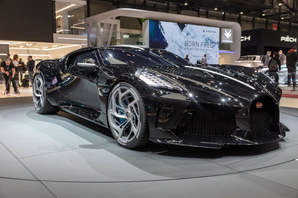 Bugatti La Voiture Noire trong triển lãm Ô tô Geneva 2019 Bugatti La Voiture Noire trong triển lãm Ô tô Geneva 2019