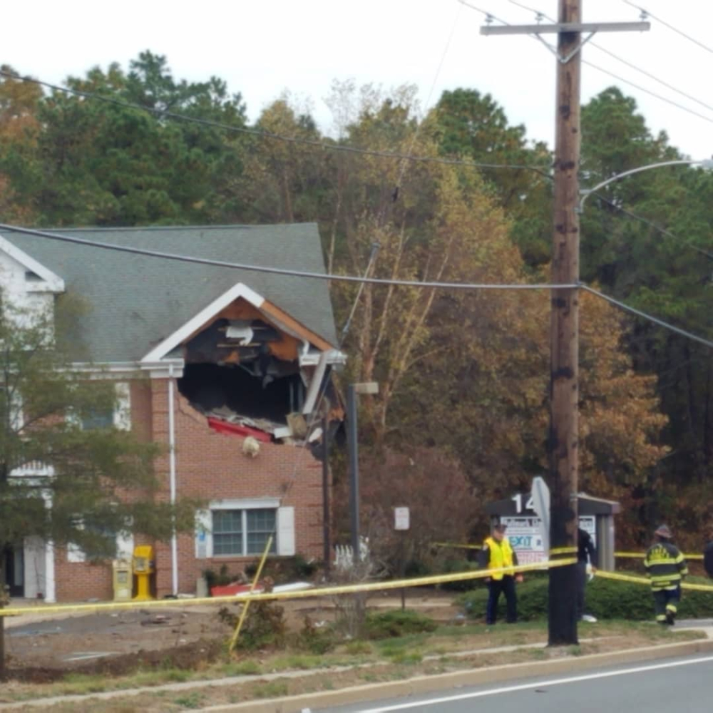 Hiện trường vụ tai nạn hi hữu tại bang New Jersey, Mỹ