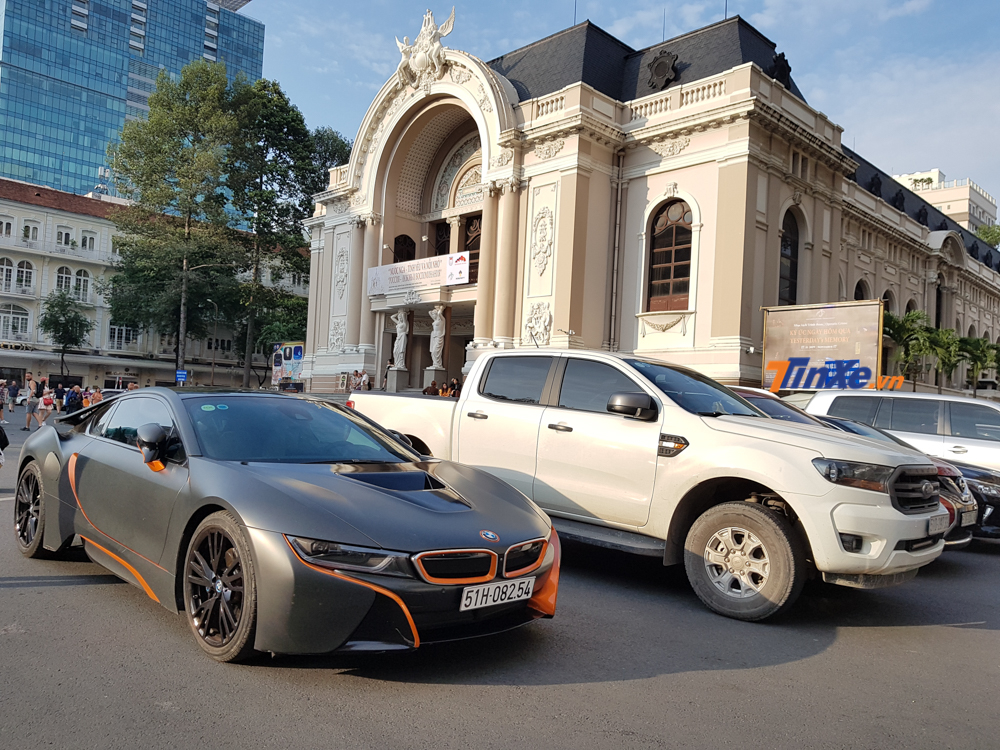 Phong tr&agrave;o chơi xe thể thao BMW i8 tại Việt Nam bắt đầu từ th&aacute;ng 6 năm 2015