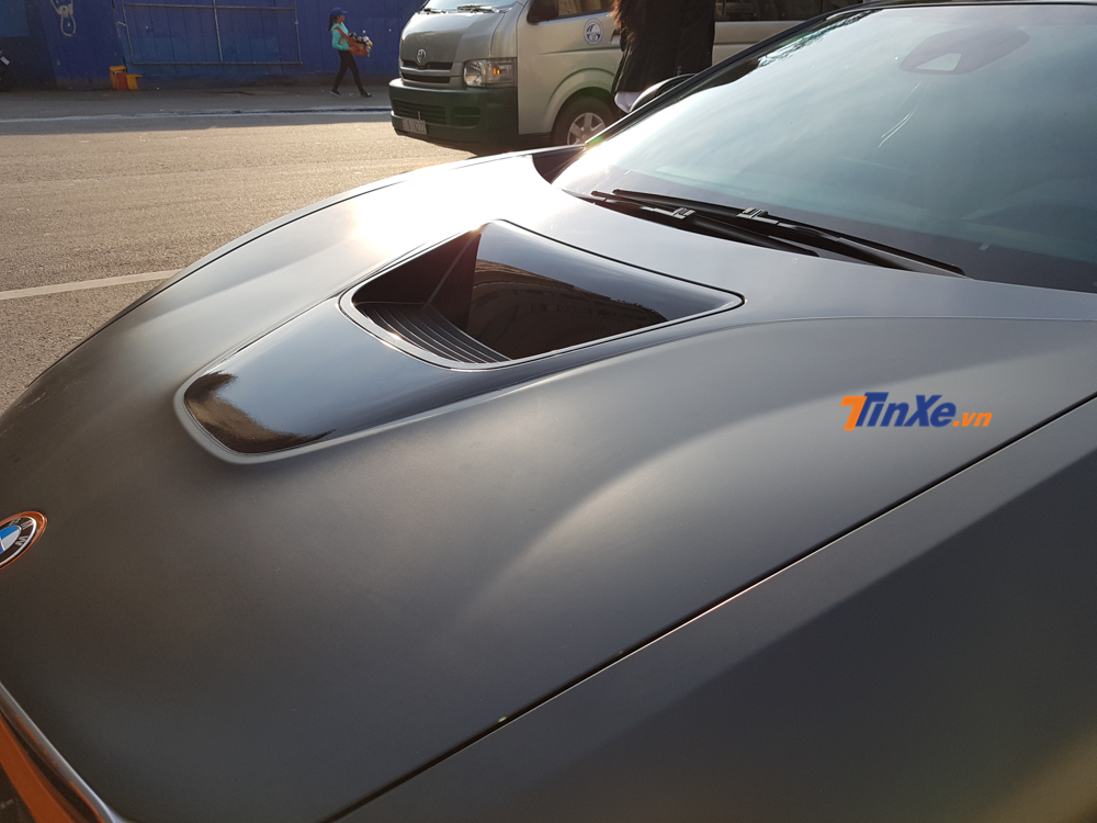 Mẫu xe thể thao BMW i8 Batman vẫn sở hữu động cơ 3 xy lanh, dung t&iacute;ch 1.5 l&iacute;t,