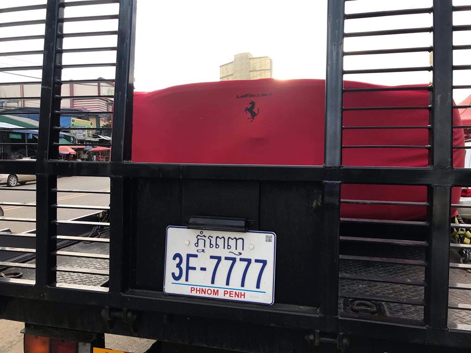 Điểm thú vị là chiếc xe cứu hộ này mang biển tứ quý 7