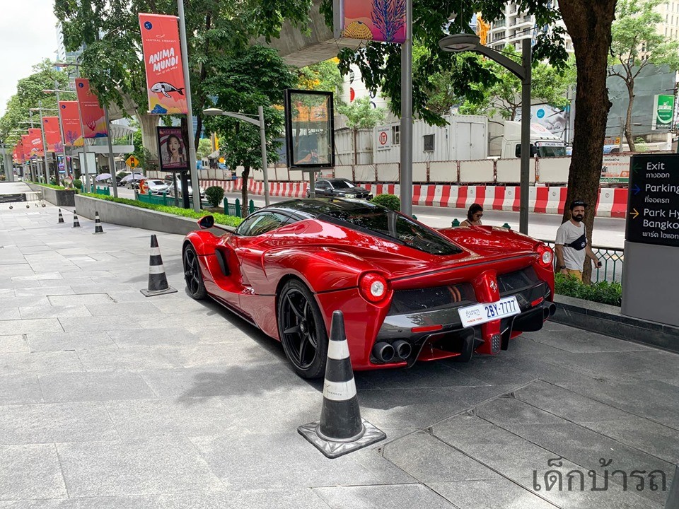Vẻ đẹp của Ferrari LaFerrari Coupe