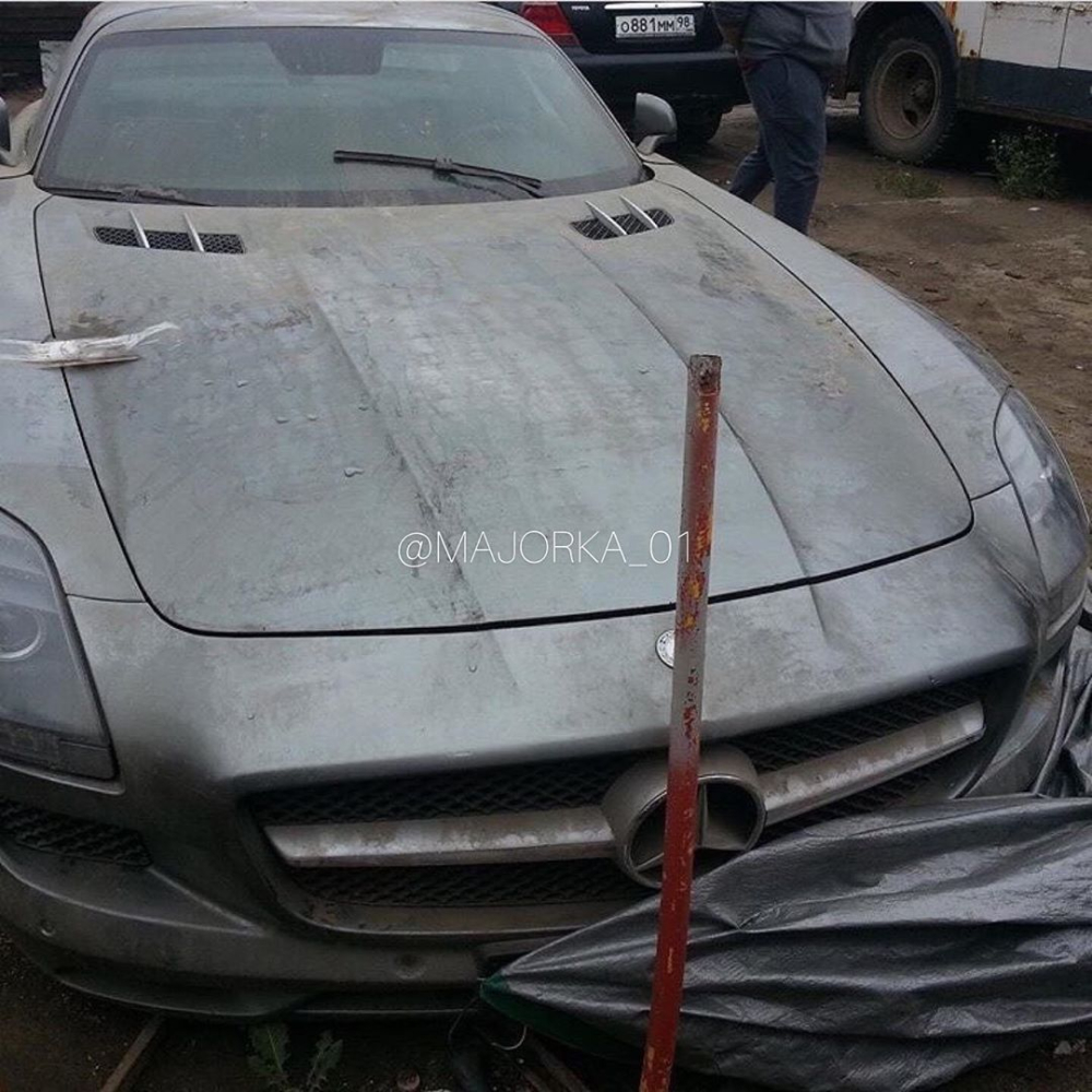Chiếc siêu xe Mercedes-Benz SLS AMG này từng thuộc sở hữu của một doanh nhân Chiếc siêu xe Mercedes-Benz SLS AMG này từng thuộc sở hữu của một doanh nhân