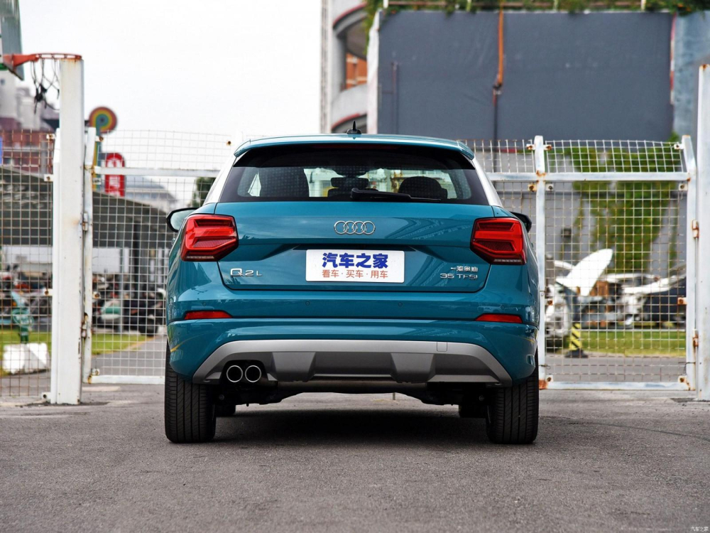Audi Q2L sở hữu thiết kế không quá khác biệt so với Q2 thường Audi Q2L sở hữu thiết kế không quá khác biệt so với Q2 thường