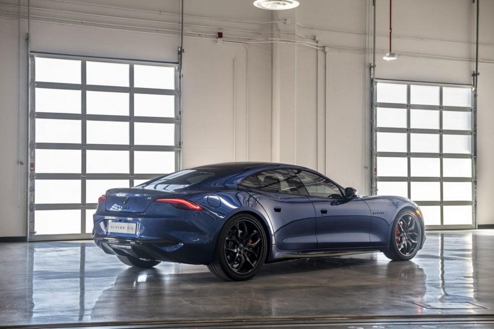 Gi&aacute; b&aacute;n lẻ một chiếc Karma Revero GTS 2020 l&agrave; kh&ocirc;ng hề thua k&eacute;m những chiếc xe sang Ch&acirc;u &Acirc;u