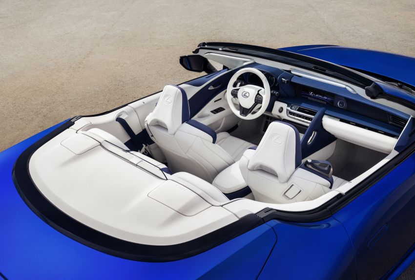 Khoang l&aacute;i Lexus LC 500 Convertible