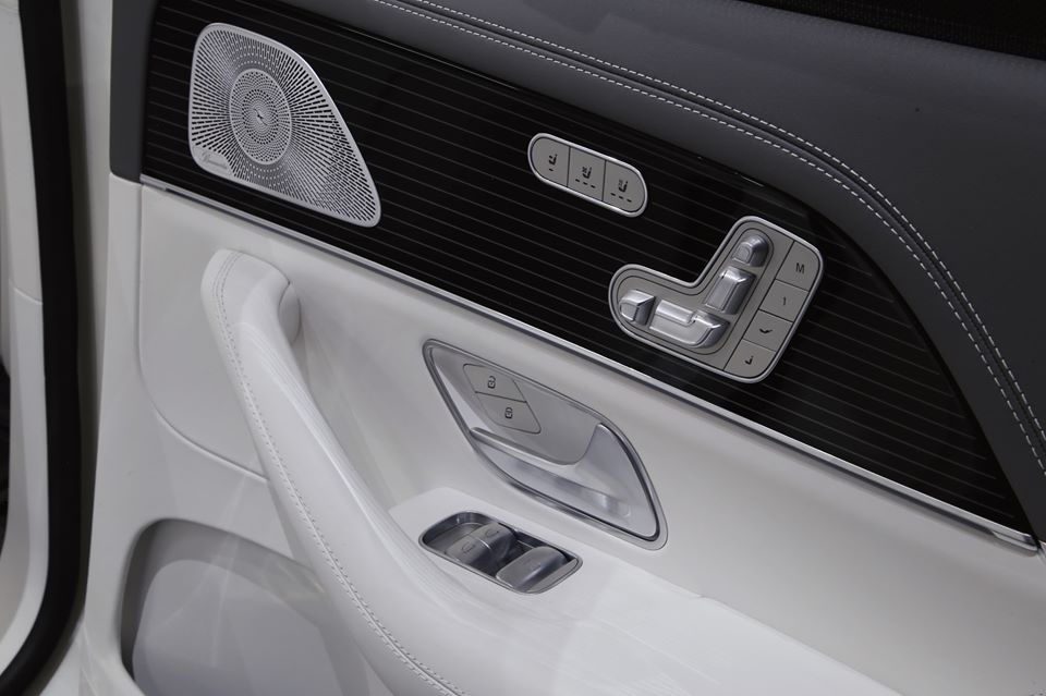 Mercedes-Maybach GLS 2020 có hệ thống loa Burmester hàng hiệu