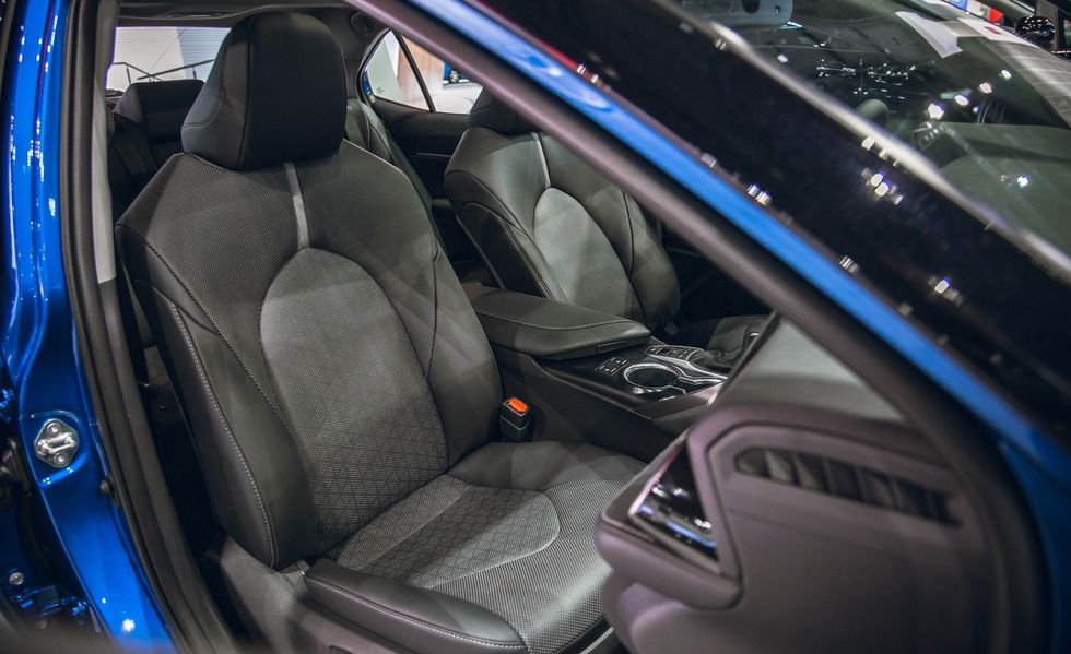 Nội thất của Toyota Camry AWD 2020 được dự đoán là sẽ rộng như phiên bản hybrid