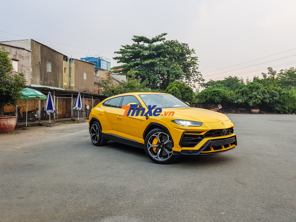 hiện tại thị trường Việt Nam đã có 6 chiếc siêu SUV Lamborghini Urus được mang về nước hiện tại thị trường Việt Nam đã có 6 chiếc siêu SUV Lamborghini Urus được mang về nước