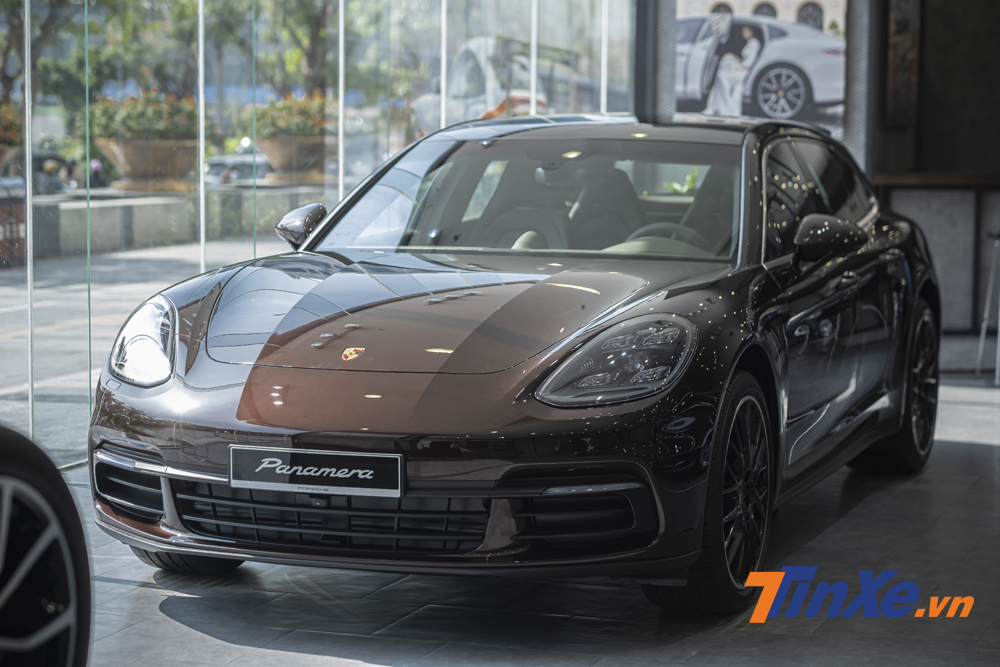 Có thể nói rằng, Porsche Panamera 4 Sport Turismo là một sự bổ sung về mặt đa dụng cho những khách hàng yêu thích Porsche. Có thể nói rằng, Porsche Panamera 4 Sport Turismo là một sự bổ sung về mặt đa dụng cho những khách hàng yêu thích Porsche.