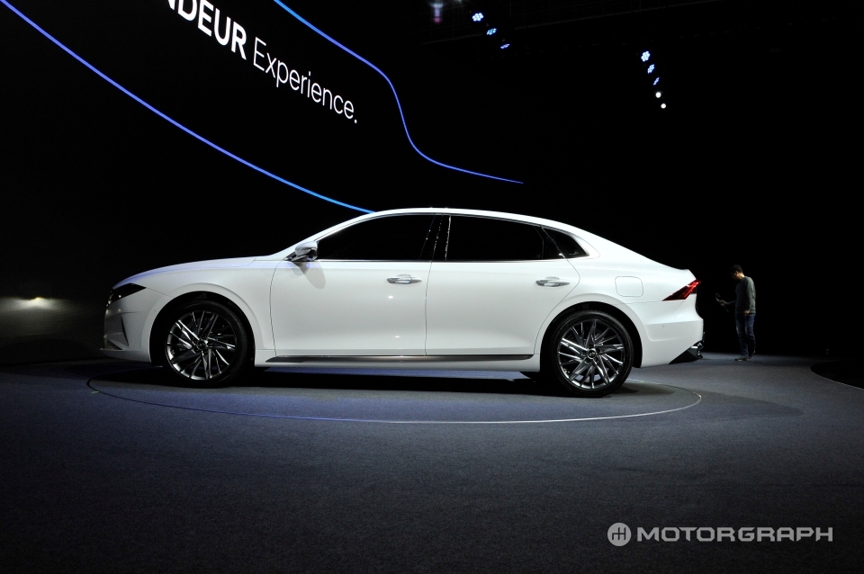 Cả chiều d&agrave;i lẫn chiều d&agrave;i cơ sở của Hyundai Grandeur 2020 đều tăng đ&aacute;ng kể