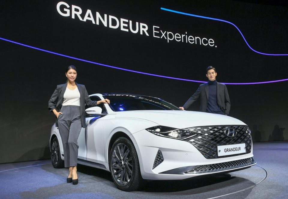 Hyundai Grandeur 2020 ra mắt thị trường H&agrave;n Quốc