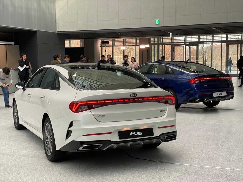 Kia Optima 2020 được trang bị cụm đèn hậu LED ấn tượng Kia Optima 2020 được trang bị cụm đèn hậu LED ấn tượng