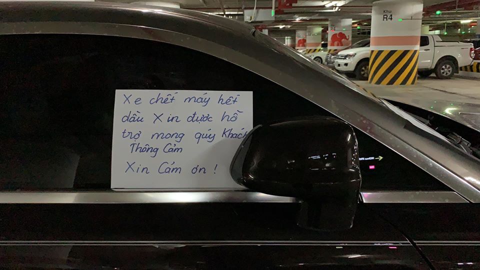 Đây là thông tin chiếc Rolls-Royce Wraith bị hỏng khi vận chuyển từ Sài thành về Hà Nội