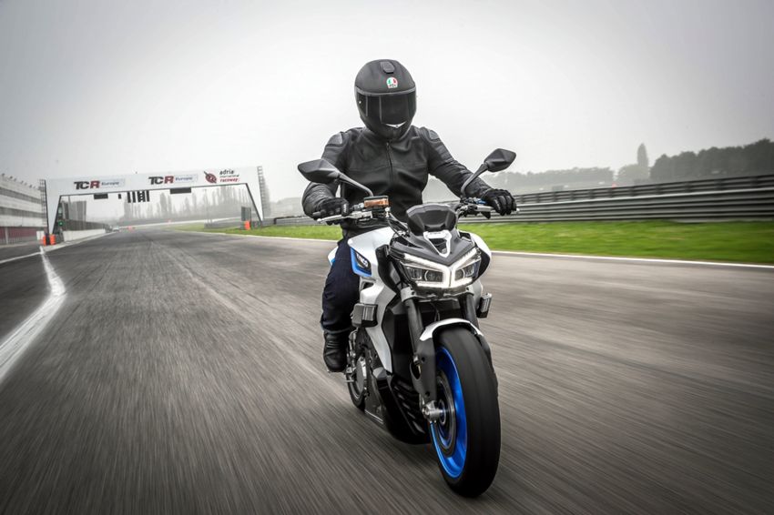 Kymco RevoNEX là mô tô điện hiệu năng cao