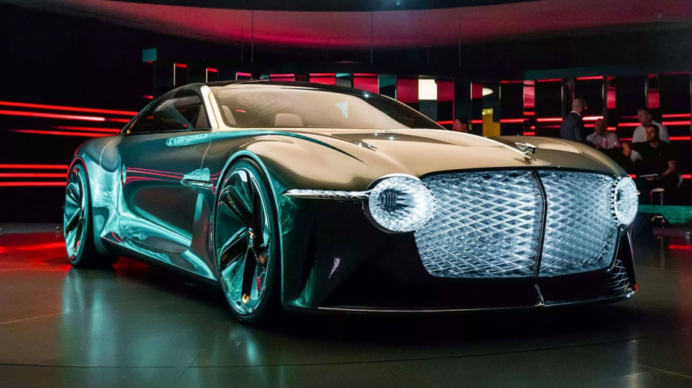 Bentley EXP 100 GT Concept ra mắt hồi tháng 7 năm nay