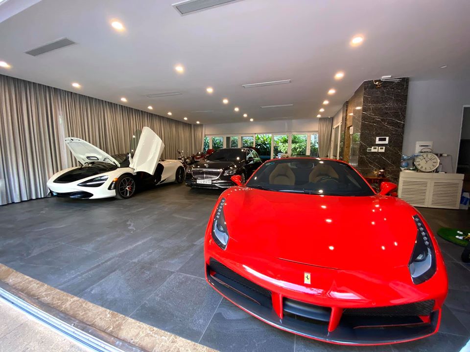McLaren 720S Spider đầu tiên về Việt Nam và Ferrari 488 Spider đang nằm trong garage của trưởng đoàn Car Passion McLaren 720S Spider đầu tiên về Việt Nam và Ferrari 488 Spider đang nằm trong garage của trưởng đoàn Car Passion