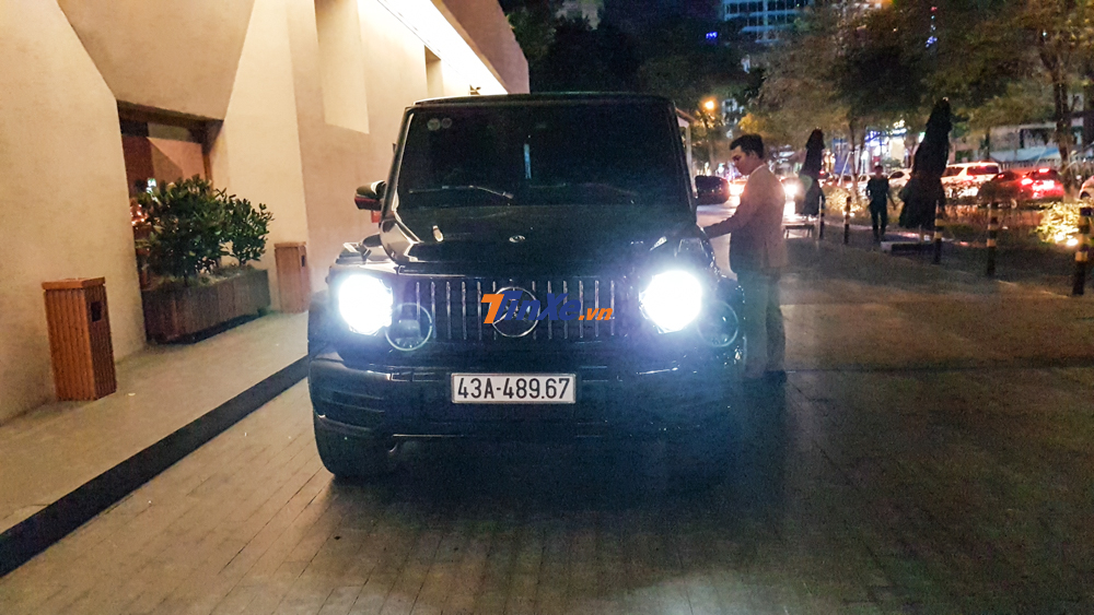 Mercedes-AMG G63 Edition One của trưởng đoàn Car Passion do một thành viên ngoài Hà Nội cầm lái. Chiếc SUV hạng sang này được đăng ký biển số ở Đà Nẵng. Mercedes-AMG G63 Edition One của trưởng đoàn Car Passion do một thành viên ngoài Hà Nội cầm lái. Chiếc SUV hạng sang này được đăng ký biển số ở Đà Nẵng.