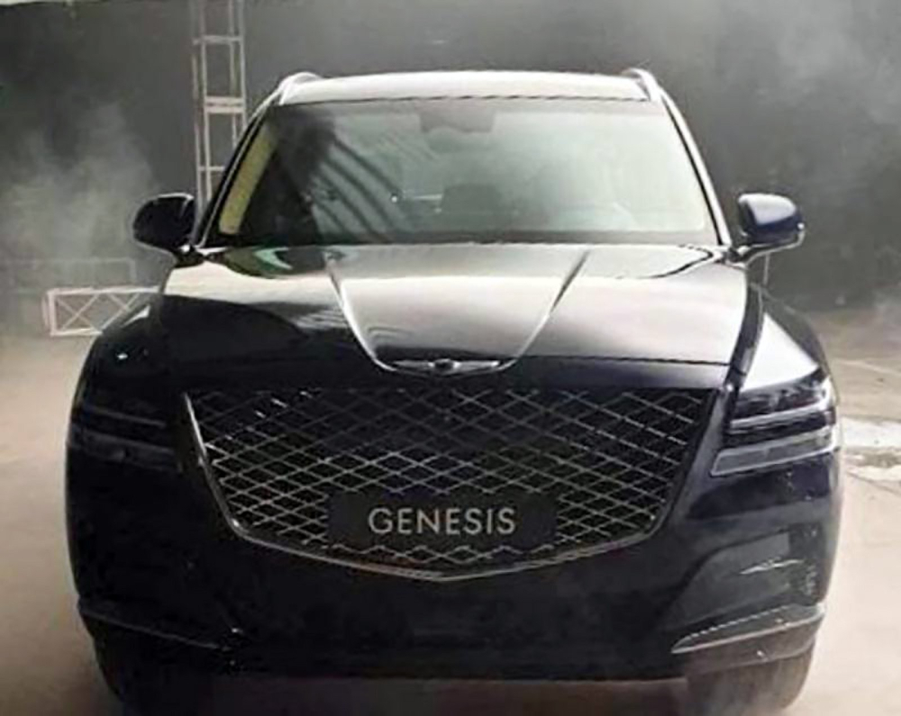 Genesis GV80 2020 được trang bị cụm đèn pha 2 tầng Genesis GV80 2020 được trang bị cụm đèn pha 2 tầng
