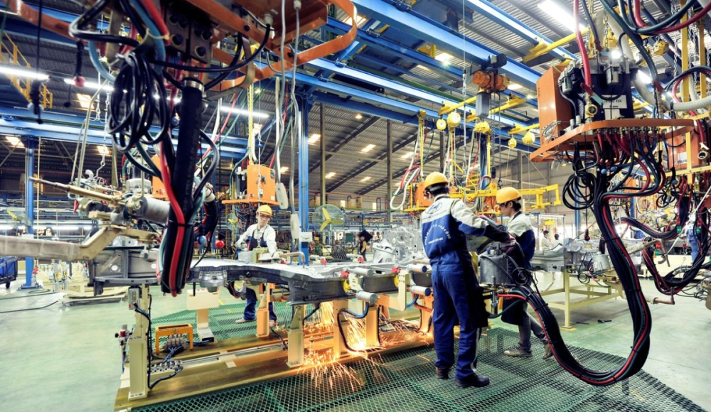 Hiện tại, các sản phẩm lắp ráp trong nước đang bị áp đảo bởi xe nhập khẩu