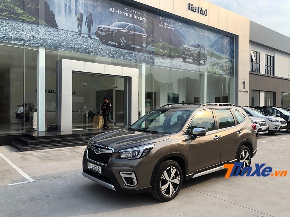 Kể từ khi chuyển sang nhập khẩu từ Thái Lan thay vì Nhật Bản vào giữa năm 2019, giá niêm yết của Subaru Forester hạ tới 300 triệu đồng